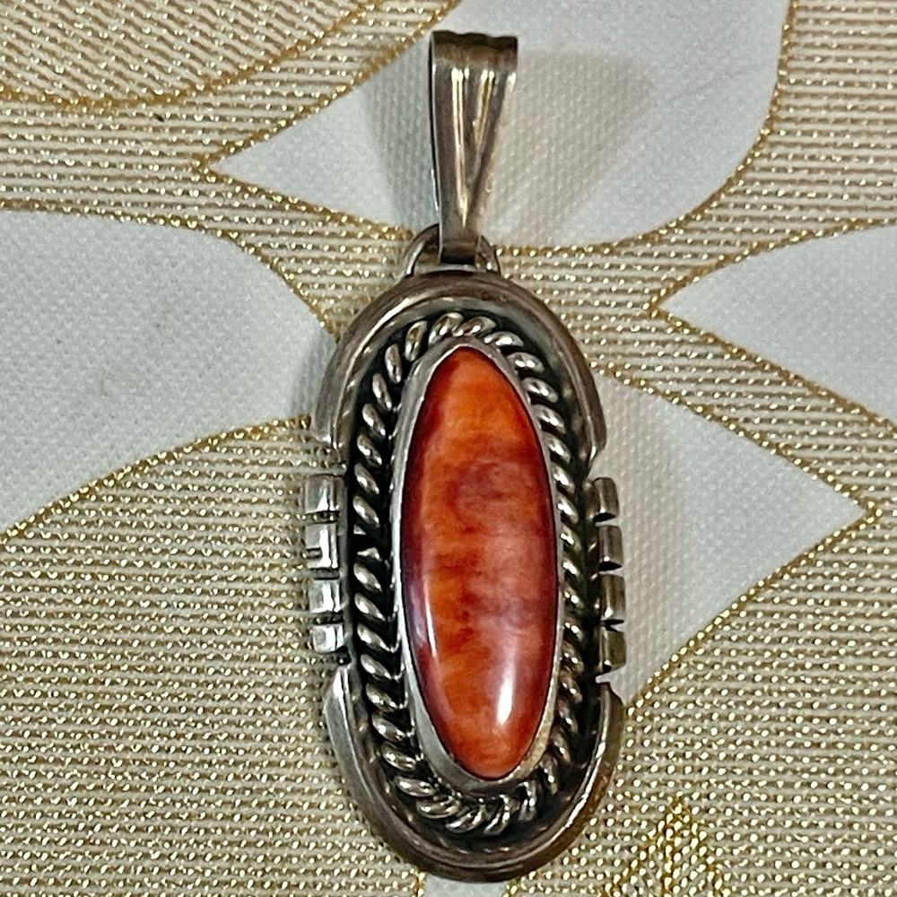 VTG Native American Navajo Sterling Silver Spiny Oyster Pendant Signed